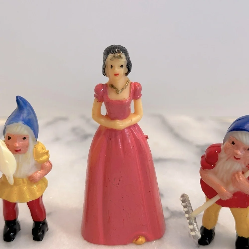 Vintage Snow White & Seven Dwarfs Cake‎ Craft Topper Set